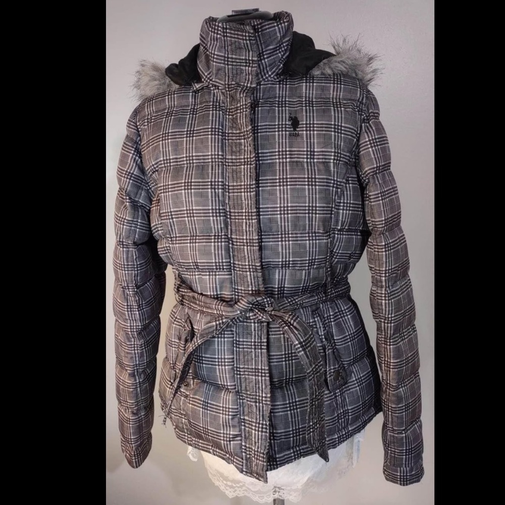 Large US Polo Assn. Gray & White Coat With Hood faux fur Plaid 21” pit-pit C4202